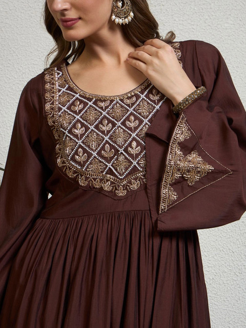 Honky Tonky Women Ethnic Motifs Embroidered Tiered Thread Work Kurta with Palazzos & With Dupatta - Image 5