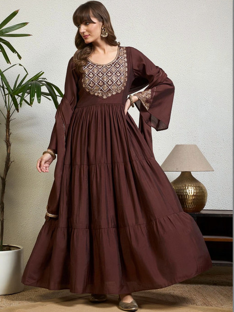 Honky Tonky Women Ethnic Motifs Embroidered Tiered Thread Work Kurta with Palazzos & With Dupatta