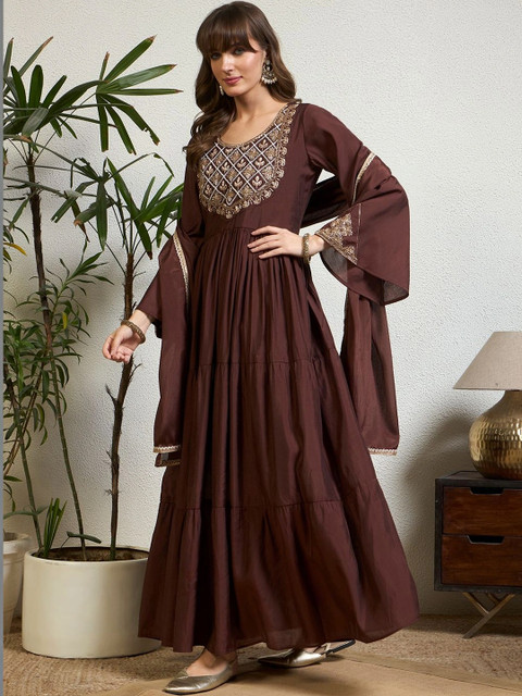 Honky Tonky Women Ethnic Motifs Embroidered Tiered Thread Work Kurta with Palazzos & With Dupatta - Image 6