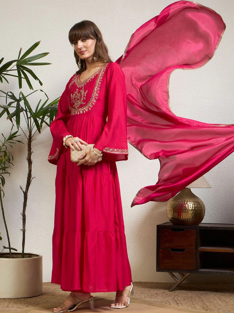 Honky Tonky Women Ethnic Motifs Embroidered Tiered Kurta with Trousers & With Dupatta - Image 5