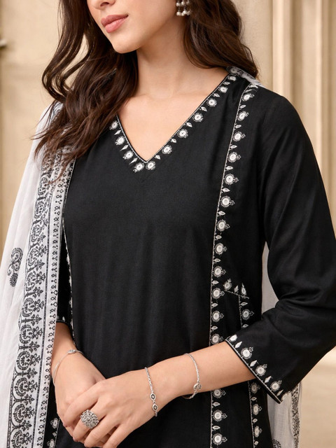 Anouk Women Ethnic Motifs Embroidered Regular Kurta with Trousers & With Dupatta - Image 3