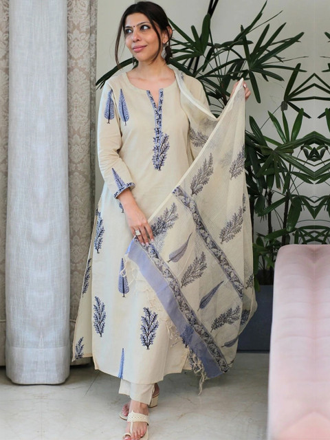 Anouk Women Ethnic Motifs Printed Regular Kurta with Trousers & With Dupatta