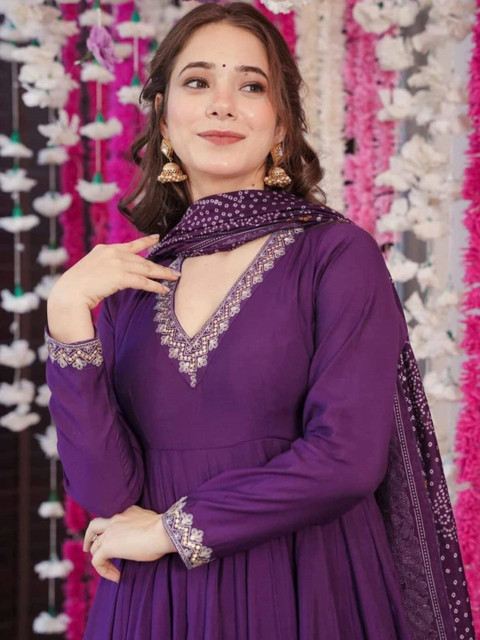KALINI Women Ethnic Motifs Empire Thread Work Kurta with Palazzos & With Dupatta - Image 5