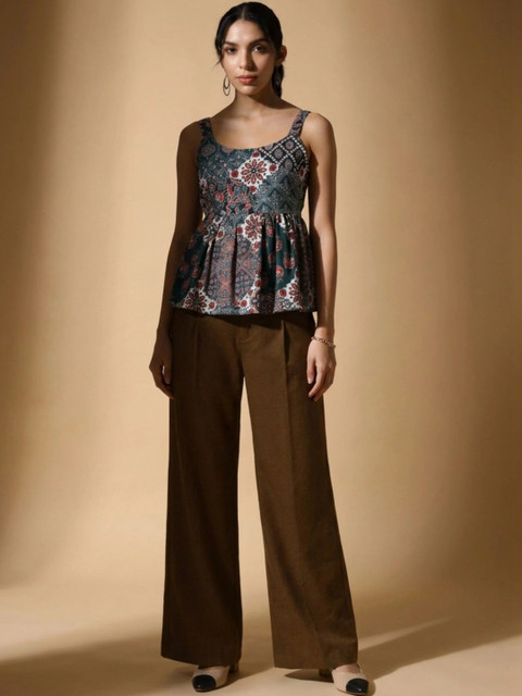 Istyle Can Grandeur & Majestic Artwork Cotton Printed Top with Trousers - Image 5