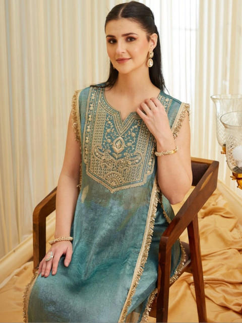 TWINS LADY Women Ethnic Motifs Embroidered Regular Gotta Patti Kurta with Palazzos - Image 3