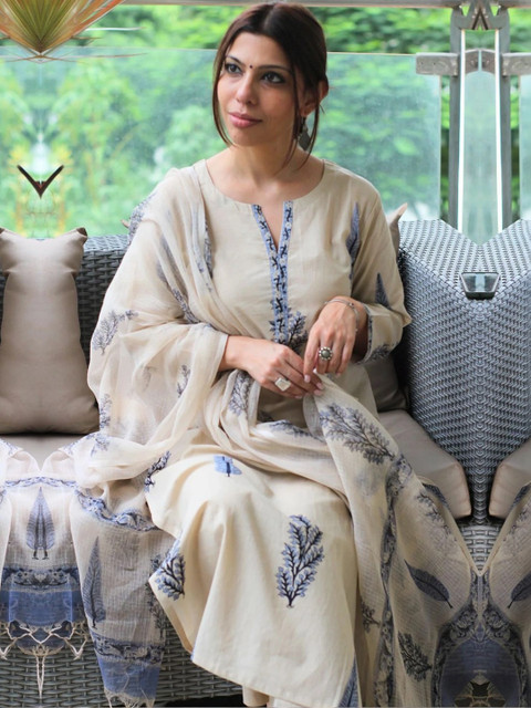 Anouk Women Ethnic Motifs Printed Regular Kurta with Trousers & With Dupatta - Image 3