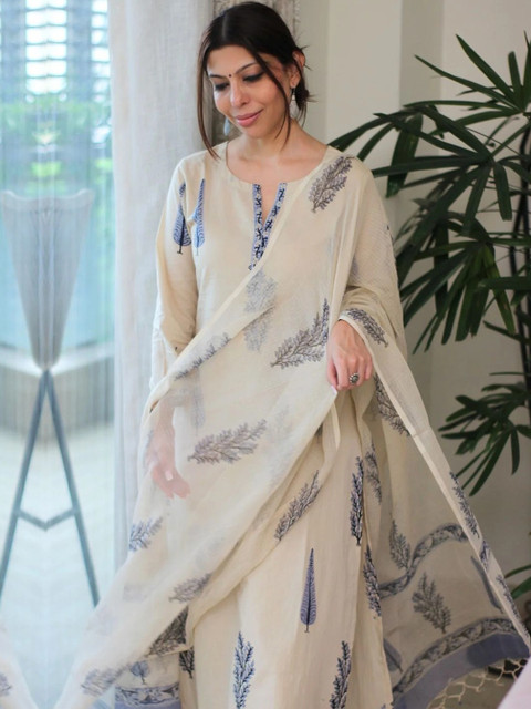 Anouk Women Ethnic Motifs Printed Regular Kurta with Trousers & With Dupatta - Image 4