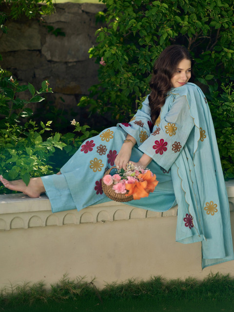 Ijya Women Floral Embroidered Regular Thread Work Chanderi Silk Kurta with Palazzos & With Dupatta - Image 7