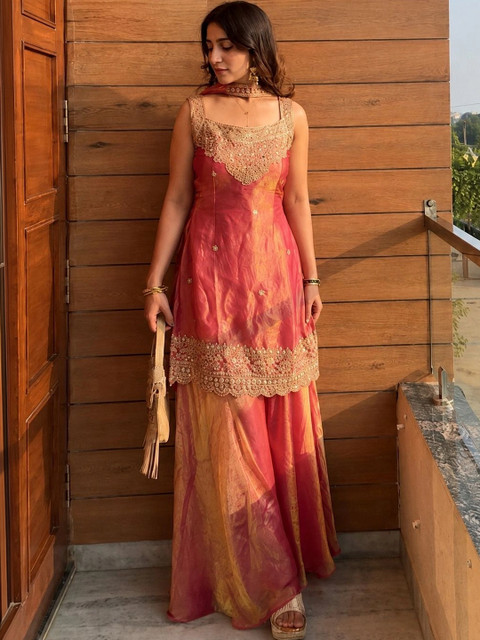 LooksLink Women Ethnic Motifs Embroidered Regular Kurta with Sharara & With Dupatta
