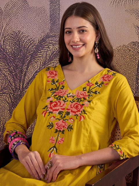 Shree Ramkrishna Fab Women Floral Embroidered Regular Thread Work Pure Cotton Kurta with Palazzos - Image 4