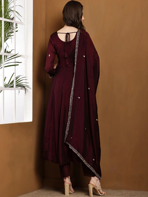 Tankori Women Embroidered Silk Georgette Kurta Set - Image 7