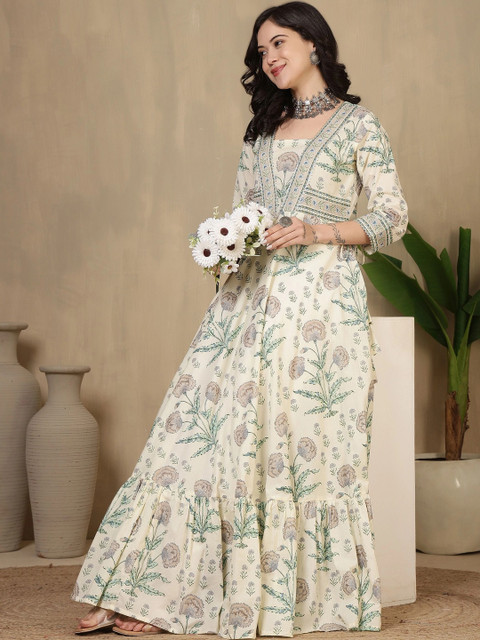 Sangria Women Floral Printed Floral Anarkali Kurta - Image 2