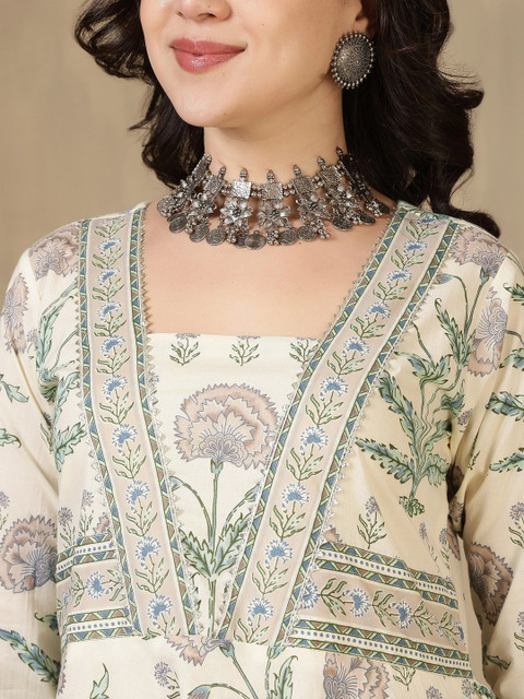 Sangria Women Floral Printed Floral Anarkali Kurta - Image 5