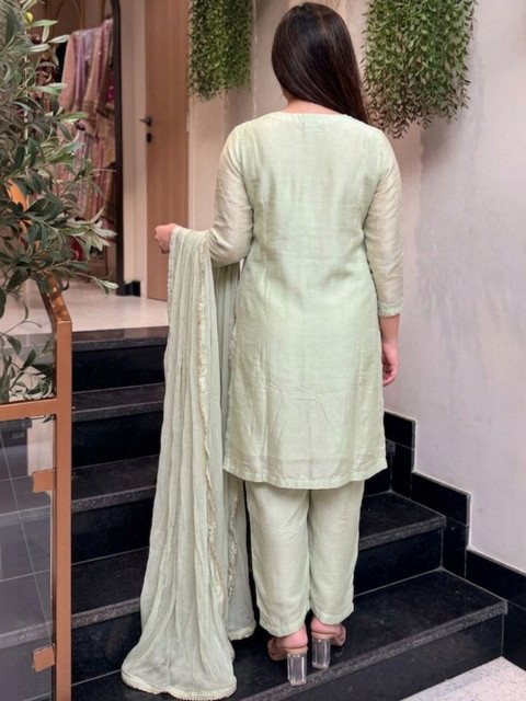 NAVYAAZRI Women Ethnic Regular Thread Work Silk Crepe Kurta with Patiala & With Dupatta - Image 4