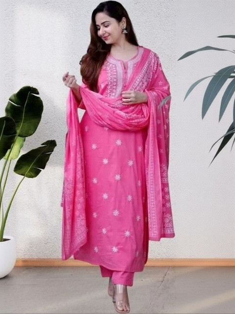 Ethnikaasilqora Women Ethnic Motifs Embroidered Regular Thread Work Kurta with Trousers & With Dupatta - Image 2