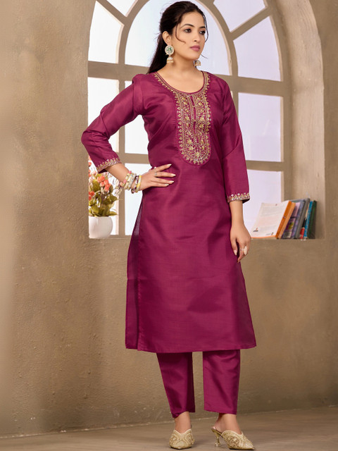 Sangria Embroidered Tunic with Trousers - Image 7