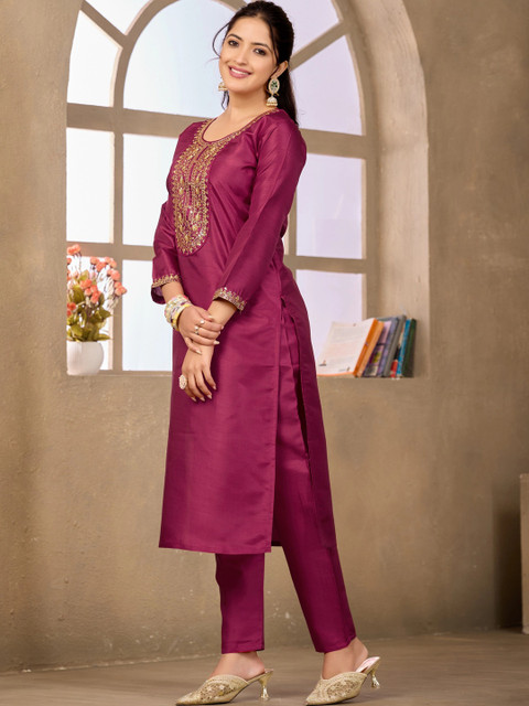 Sangria Embroidered Tunic with Trousers - Image 5