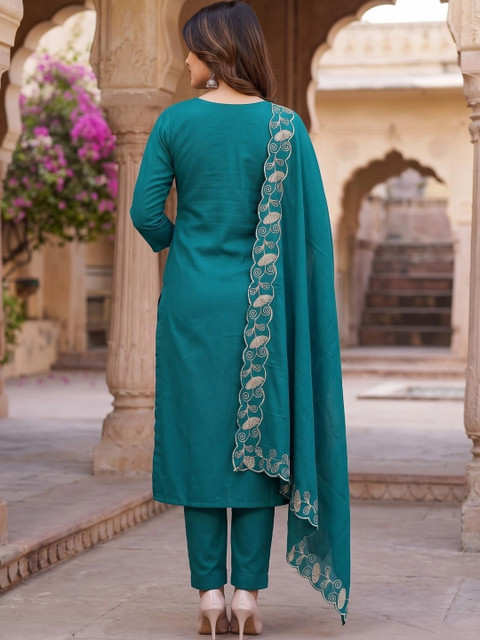 Tshirts Buddy Embroidered Tunic with Trousers - Image 2