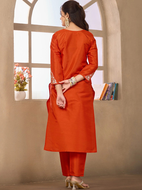 Sangria Embroidered Tunic with Trousers - Image 4
