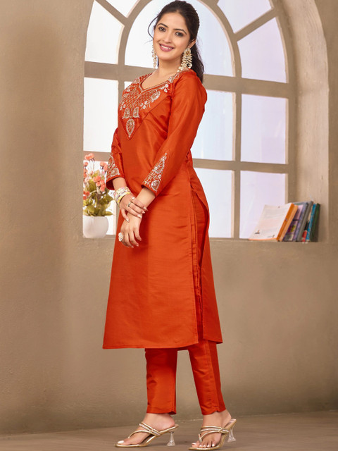 Sangria Embroidered Tunic with Trousers - Image 5