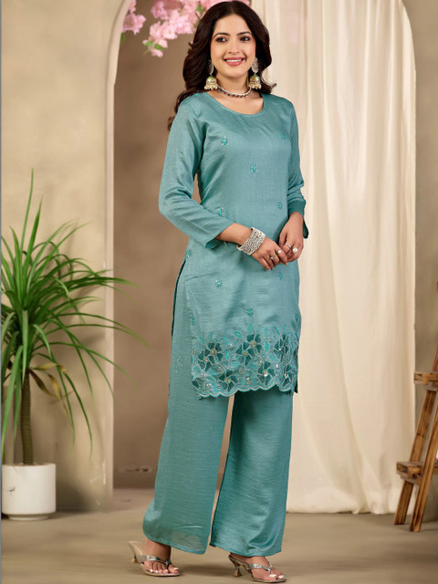 Sangria Floral Embroidered Tunic with Palazzos - Image 7