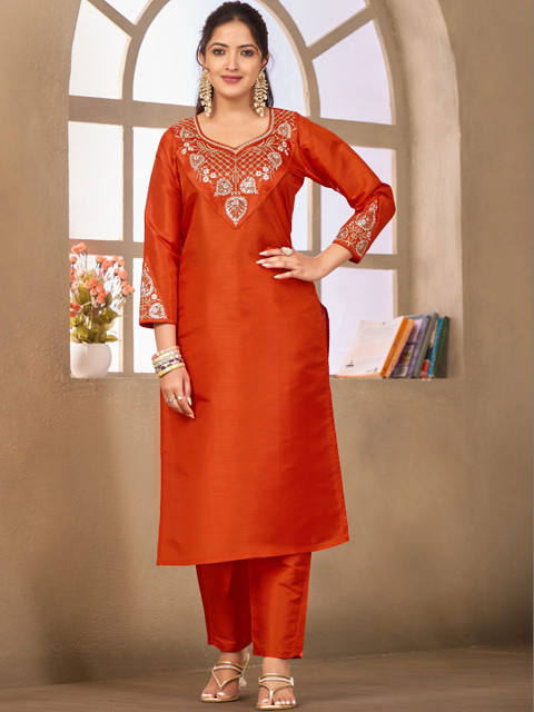 Sangria Embroidered Tunic with Trousers - Image 3