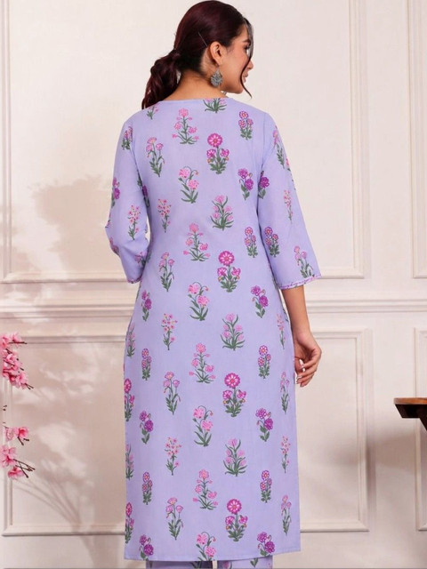 Aramya Women Floral Printed Sequinned Floral Kurta - Image 3