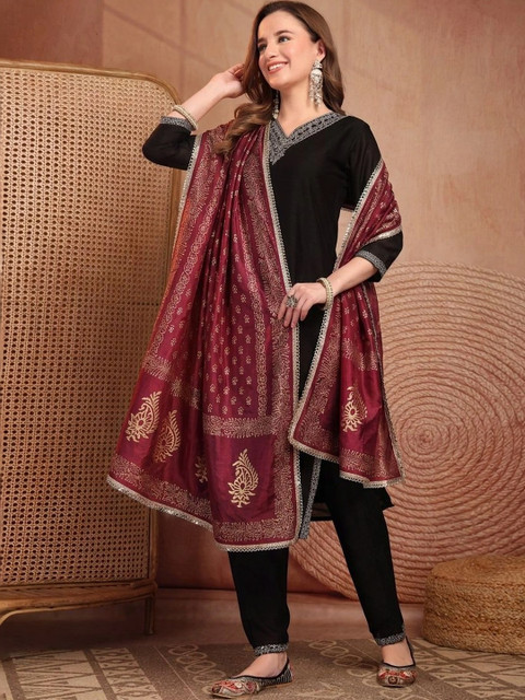 Clora Creation Ethnic Motifs Foil Print Dupatta with Sequinned - Image 3