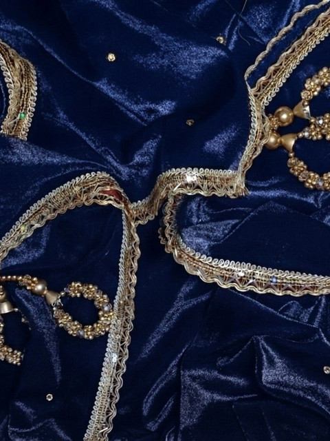 GLOBAL DRESS Velvet Dupatta with Sequinned - Image 4