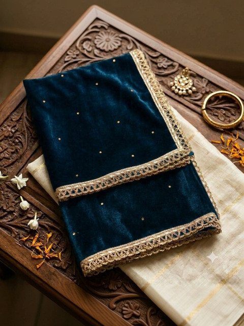 GLOBAL DRESS Velvet Dupatta with Zari