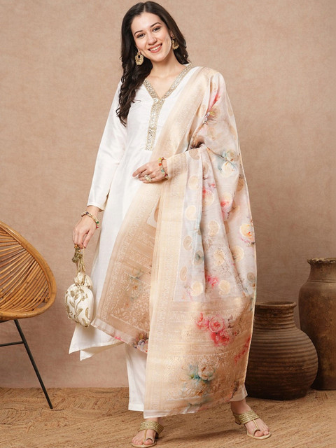 Anouk Women Floral Regular Sequinned Kurta with Trousers & With Dupatta