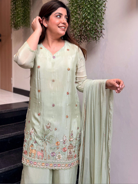 HERE&NOW Women Ethnic Motifs Embroidered Regular Thread Work Kurta with Trousers & With Dupatta - Image 3