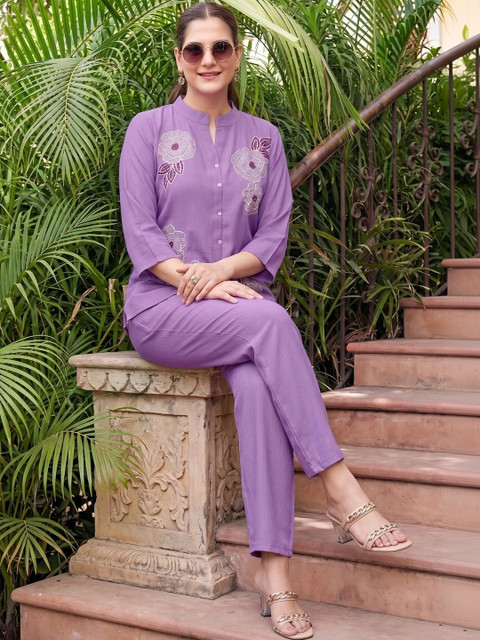 Milvia Floral Embroidered Top with Trousers - Image 6