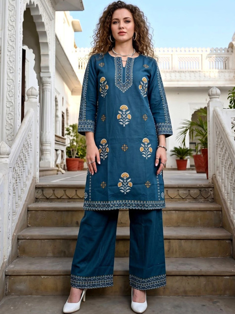 Laasika Embroidered Tunic with Palazzos
