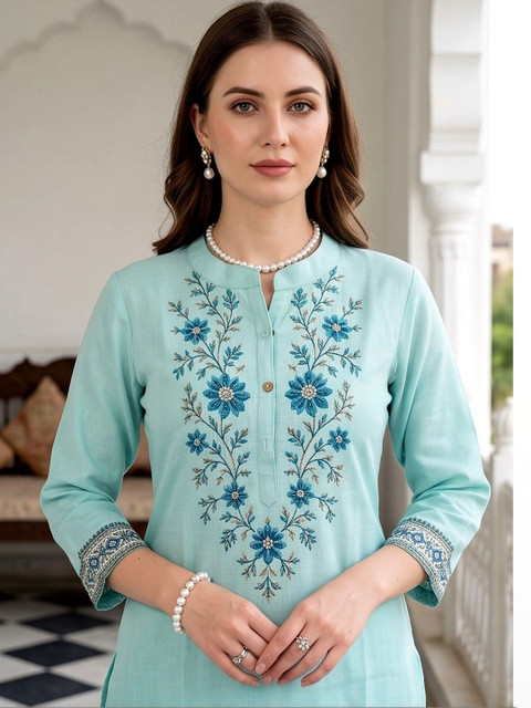 Laasika Embroidered Tunic with Trousers - Image 5