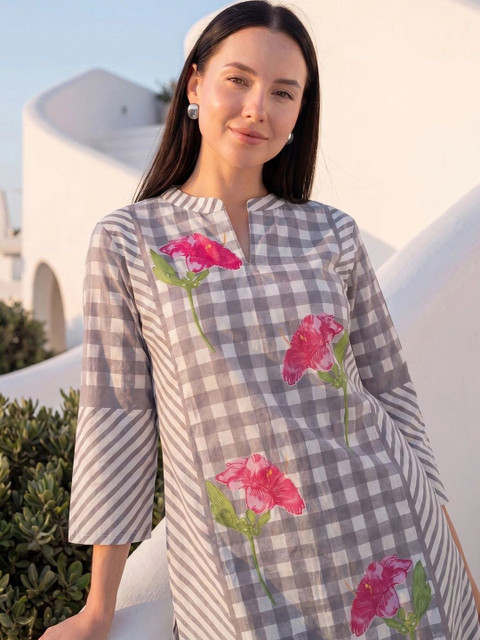 Indo Era Women Printed Regular Pure Cotton Kurta with Trousers - Image 4