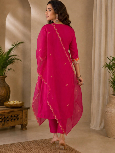 Sangria Women Ethnic Motifs Embroidered Regular Thread Work Kurta with Trousers & With Dupatta - Image 2