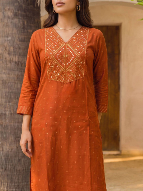 Rangita Women Embellished Thread Work Kurta - Image 4