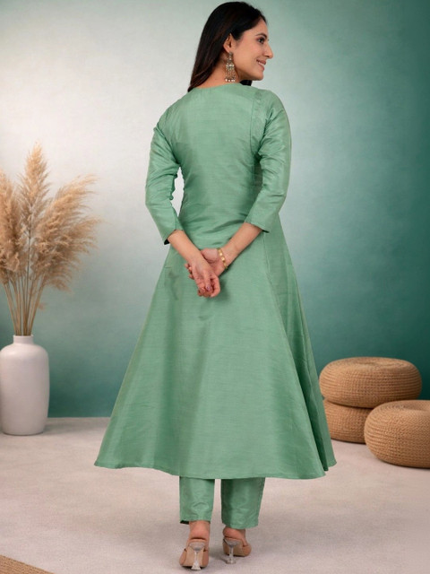Sangria Floral Embroidered Tunic with Trousers - Image 6