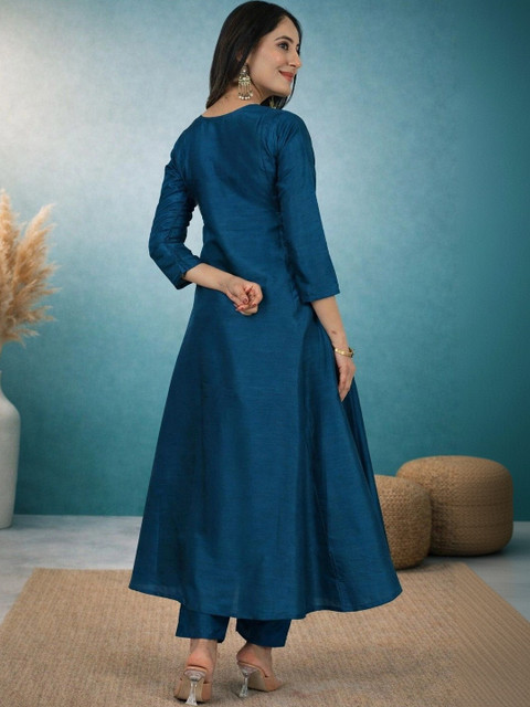 Sangria Floral Embroidered Tunic with Trousers - Image 6