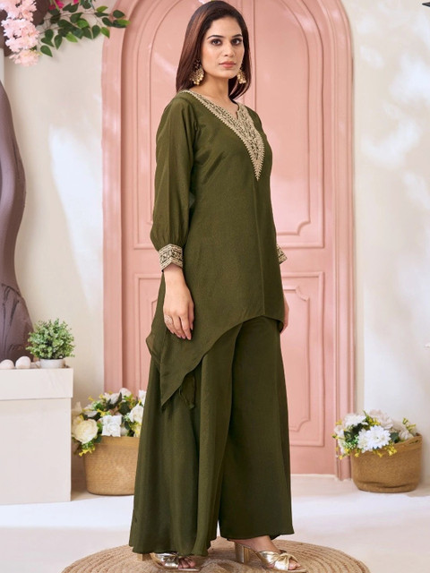 KALINI Embellished Tunic with Palazzos - Image 6