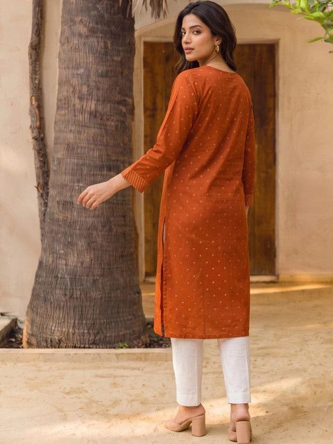 Rangita Women Embellished Thread Work Kurta - Image 3