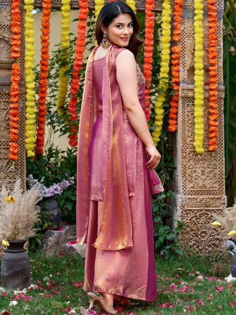 Morang Women Ethnic Motifs Embroidered Regular Kurta with Sharara & With Dupatta - Image 3