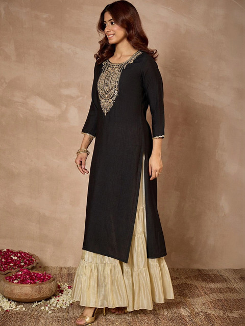 Janasya Women Zari Yoke Embroidered Silk Blend Straight Kurta - Image 6