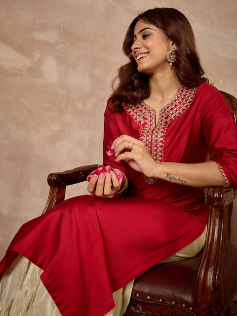 Janasya Women Embroidered Thread Work Chanderi Silk Kurta - Image 5