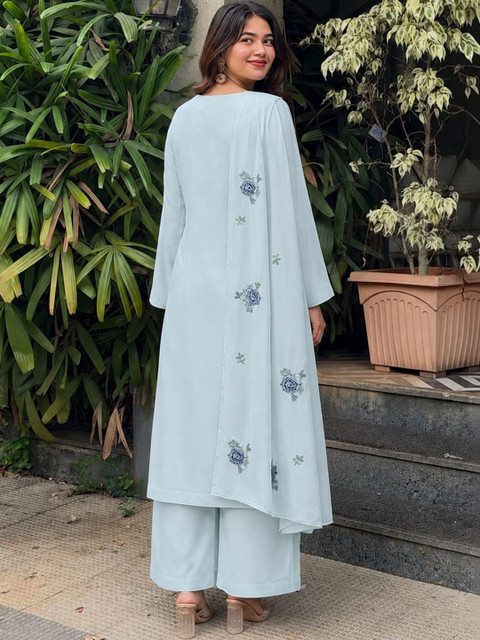 Aaghnya Women Floral Embroidered Regular Thread Work Kurta with Palazzos & With Dupatta - Image 3