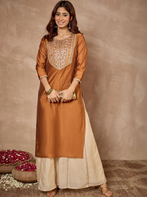 Janasya Women Embroidered Kurta - Image 2