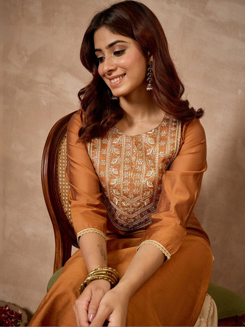 Janasya Women Embroidered Kurta - Image 5