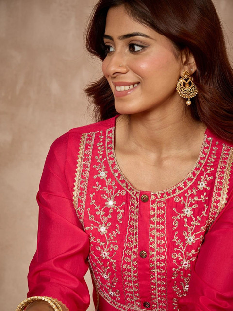 Janasya Women Embroidered Thread Work Chanderi Silk Kurta - Image 4