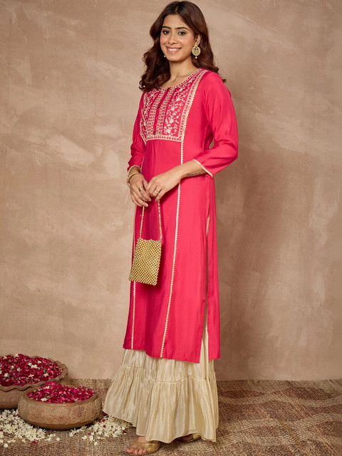 Janasya Women Embroidered Thread Work Chanderi Silk Kurta - Image 3